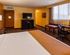 Day room at Best Western The Plaza Hotel Honolulu Airport.
