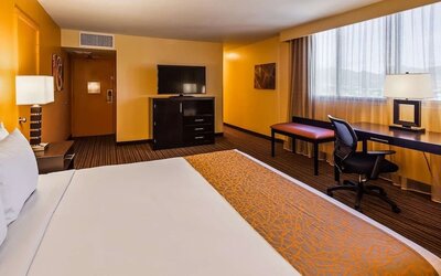 Day room at Best Western The Plaza Hotel Honolulu Airport.