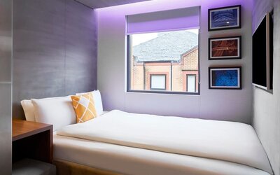 Day room at Four Points Flex By Sheraton Birmingham Jewellery Quarter.