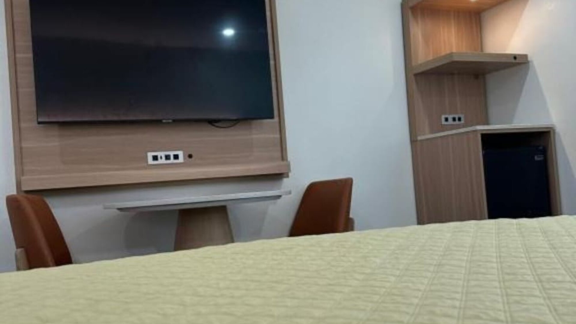 Day room at Nubell Motel.