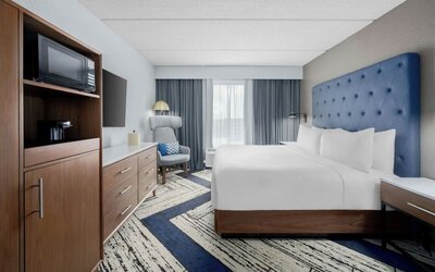 Day room at Four Points By Sheraton College Park Atlanta Airport.