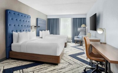 Day room at Four Points By Sheraton College Park Atlanta Airport.
