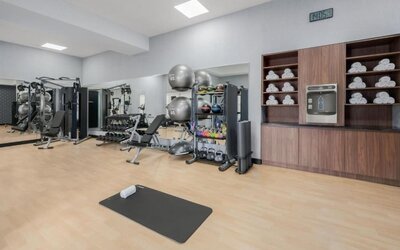 Gym at Four Points By Sheraton College Park Atlanta Airport.