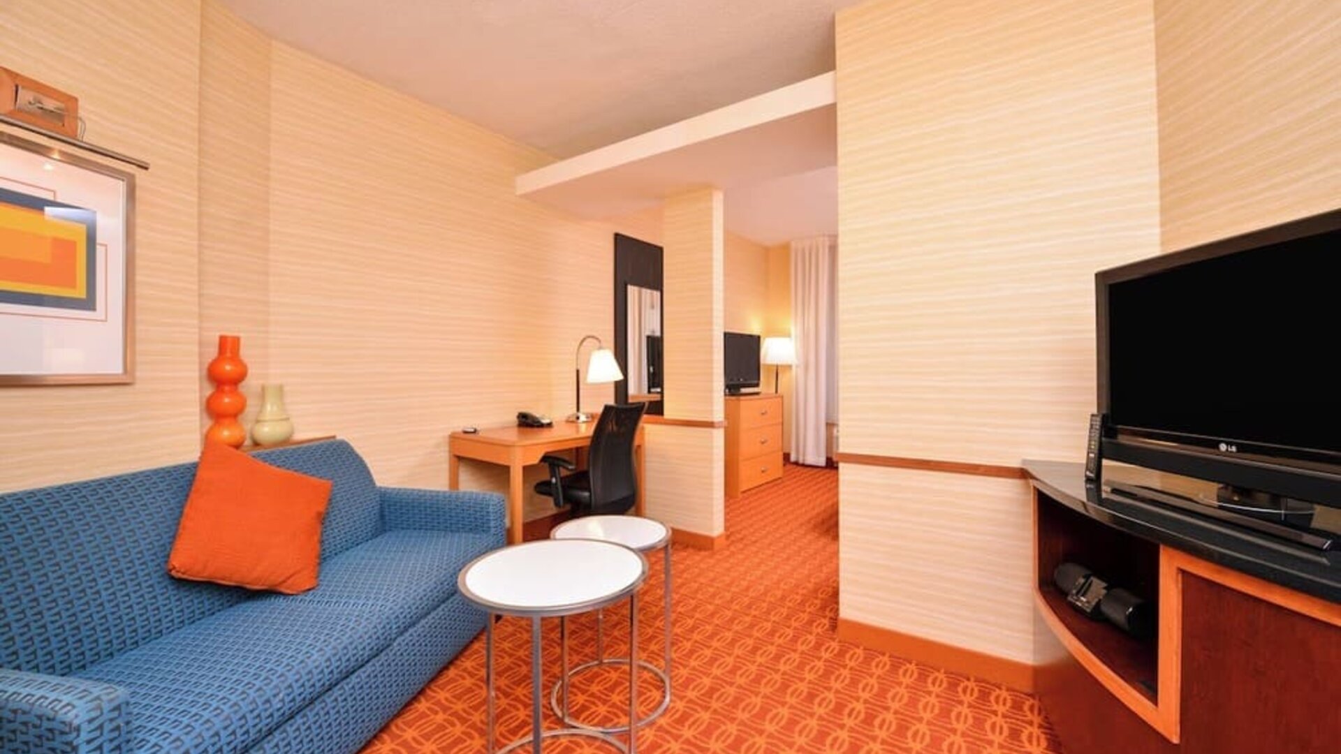Day room at Fairfield By Marriott Inn & Suites White Marsh.