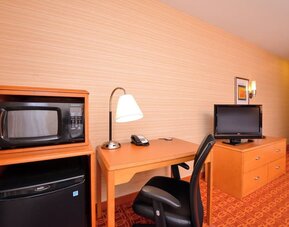 Day room at Fairfield By Marriott Inn & Suites White Marsh.