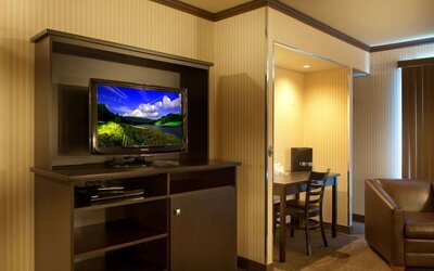 Day room at Ramada Laval By Wyndham.