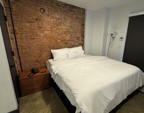 Day room at Tribeca Hotel FiDi.