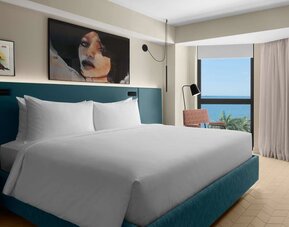 Day room at ROK Hotel Kingston, Tapestry Collection By Hilton.