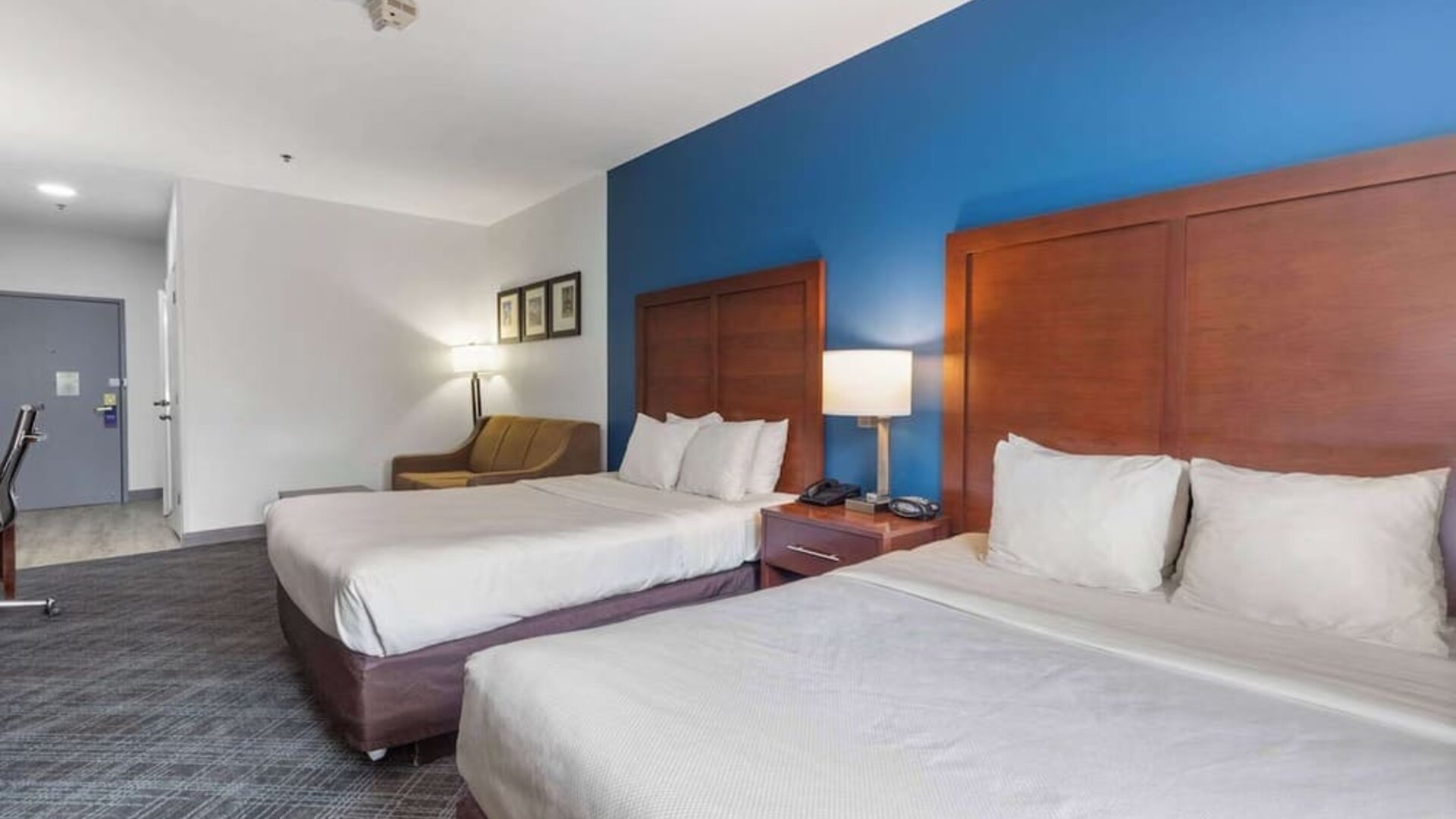 Day use room at Comfort Suites Lombard - Addison.