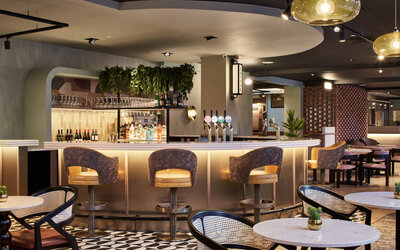 Hotel bar Leonardo Hotel Dublin Christchurch.