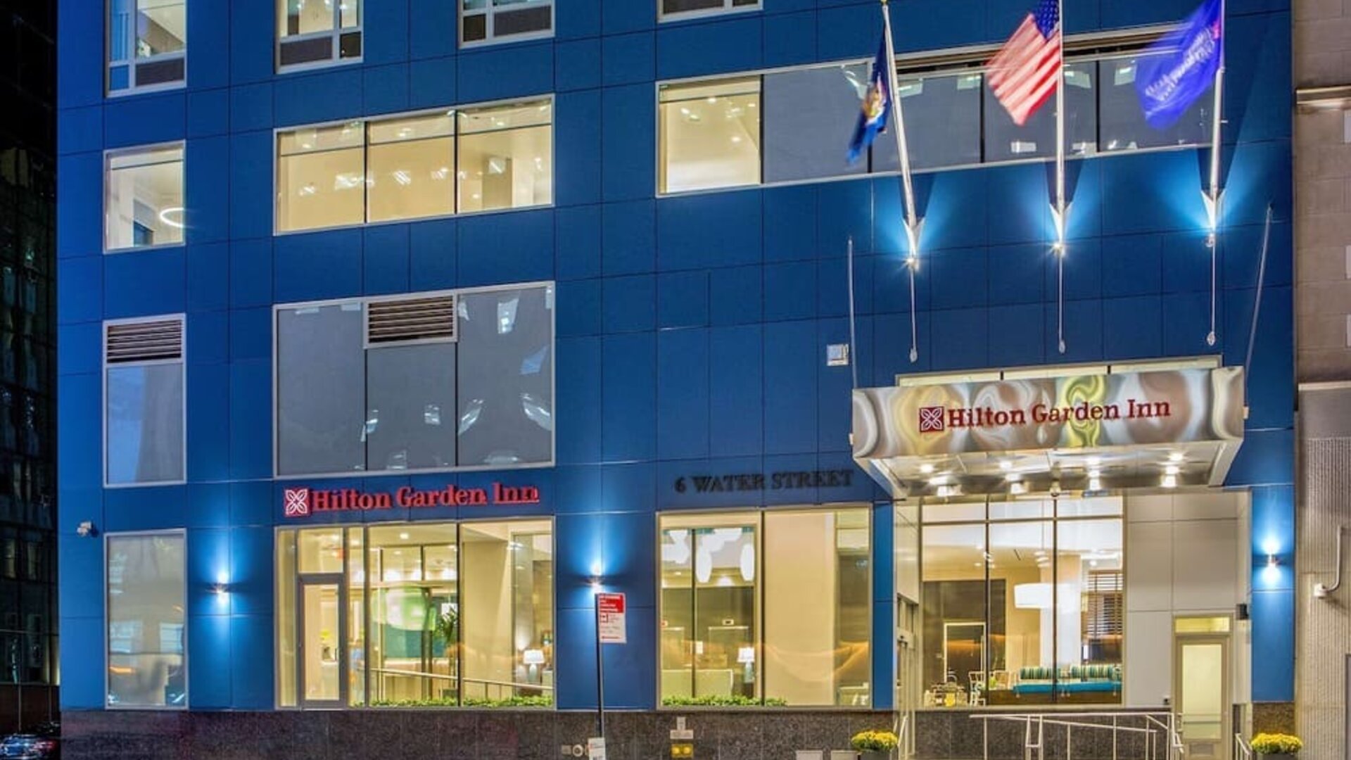 Exterior of Hilton Garden Inn NYC Financial Center/Manhattan Downtown.