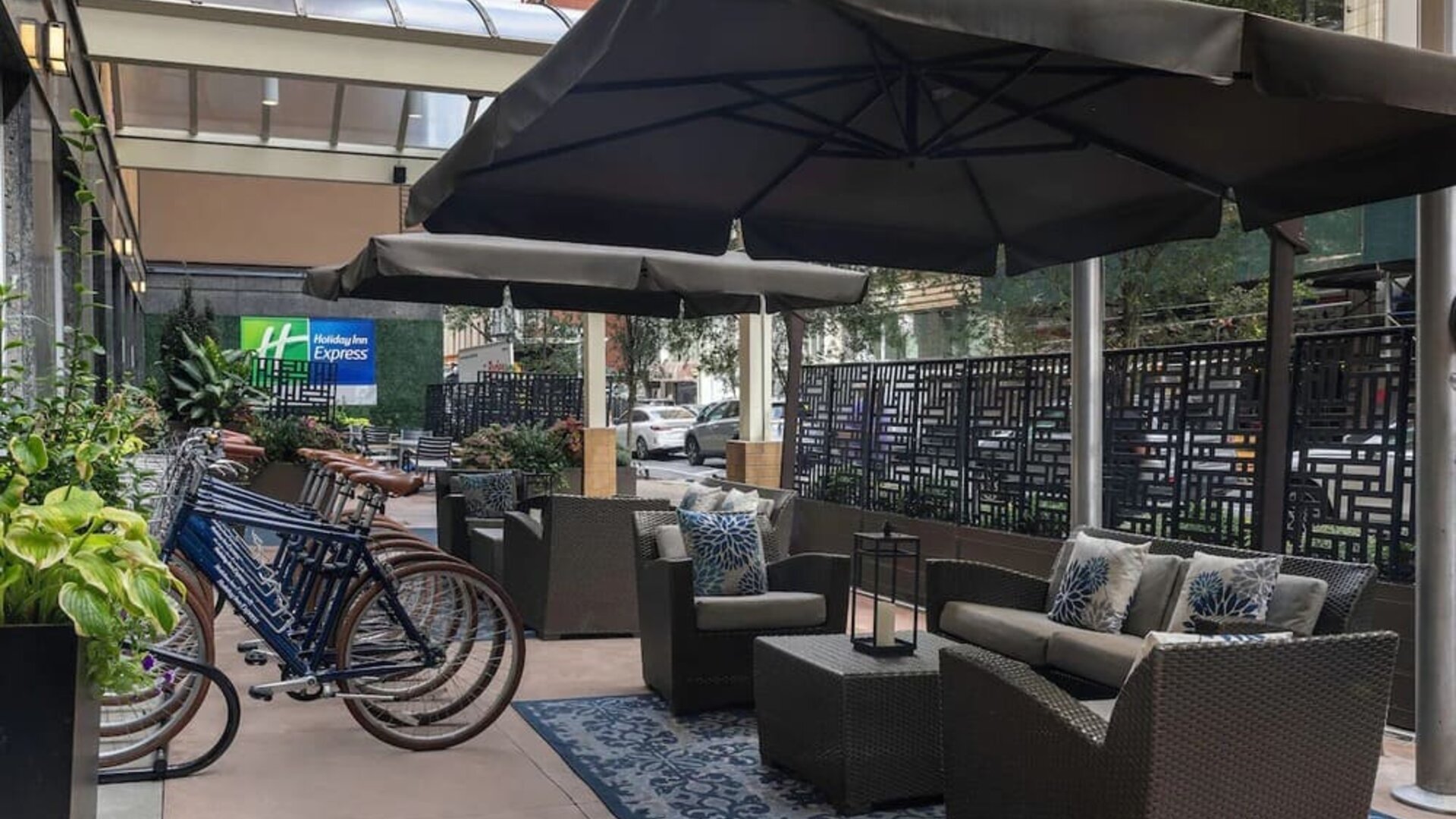 Free bicycle rentals at Holiday Inn Express New York City - Chelsea.