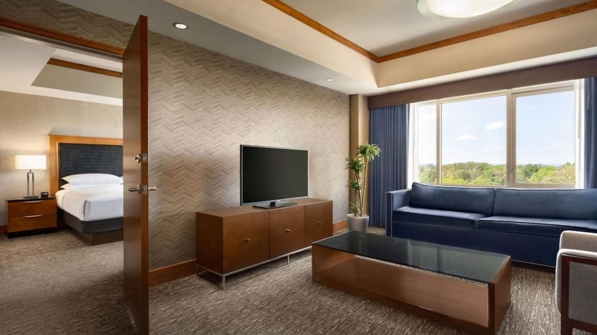 Living area inside day use room at the Hilton Baltimore BWI Airport.