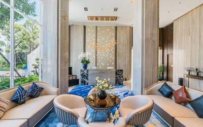 Business center with comfortable seating at Divalux Resort & Spa Bangkok Suvarnabhumi Airport.