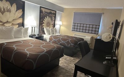 Day room with work desk at Super 8 By Wyndham Baltimore/Essex Area.
