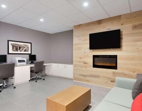 Fully equipped business center at Country Inn & Suites By Radisson, Katy - Houston West.