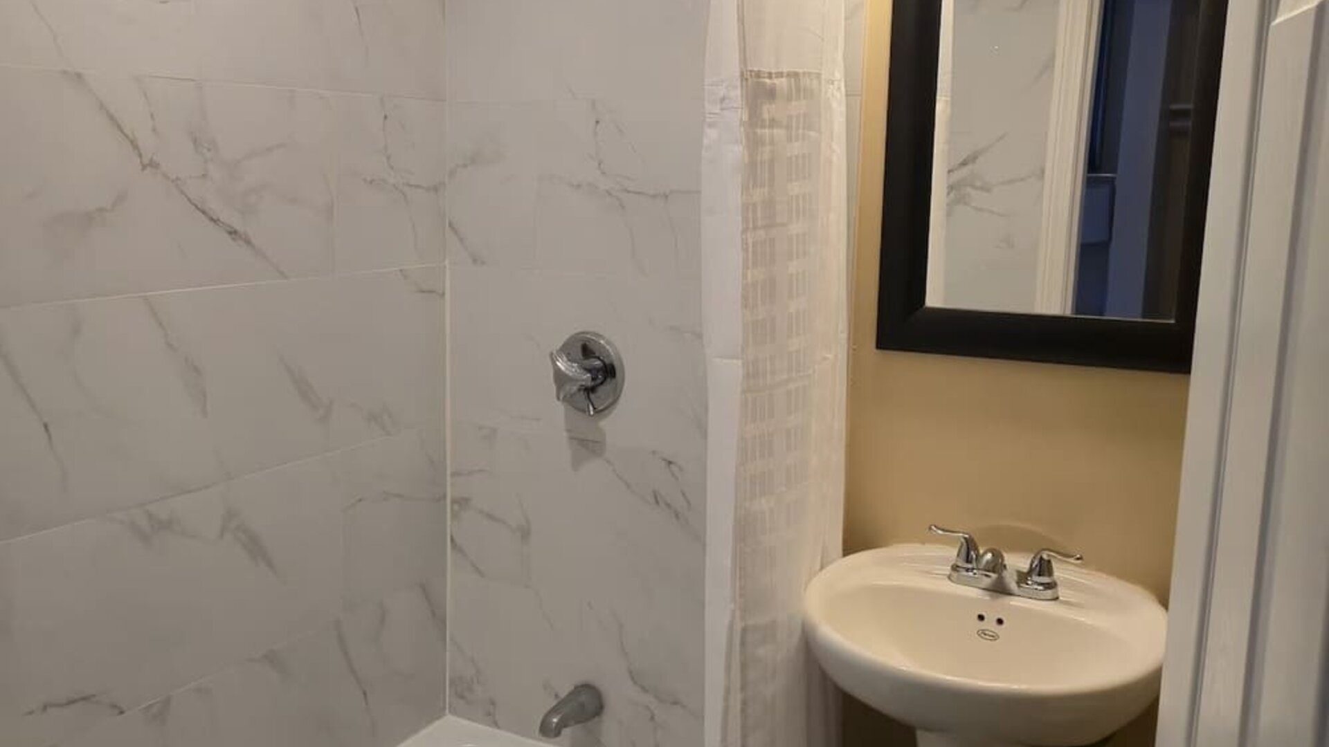 Bathroom at Nashoba Valley Inn & Suit.