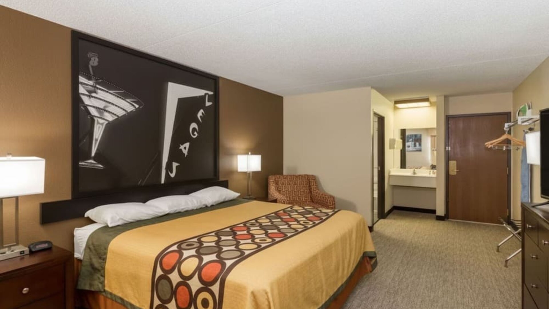 Day room at Coratel Inn And Suites By Jasper Wichita North