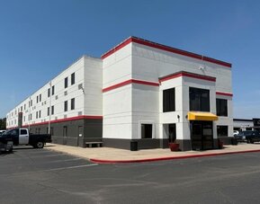Exterior at Coratel Inn And Suites By Jasper Wichita North