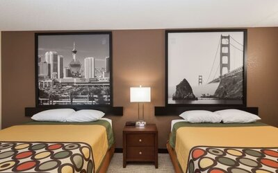 Day room at Coratel Inn And Suites By Jasper Wichita North