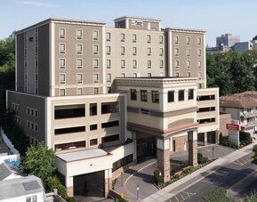 Exterior view of Best Western Premier NYC Gateway.