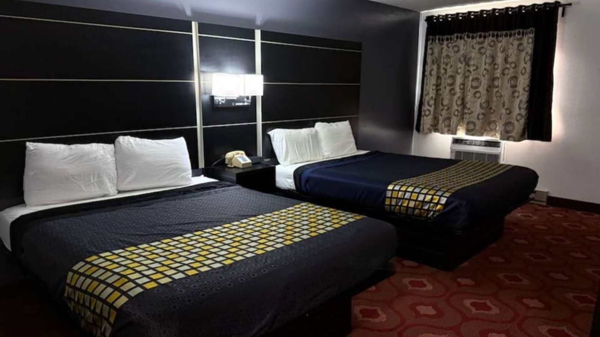 Day use room at Coratel Inn & Suites By Jasper Hastings.