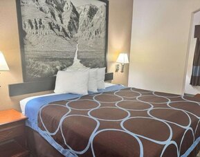 Day room at Hotel Piney Woods.