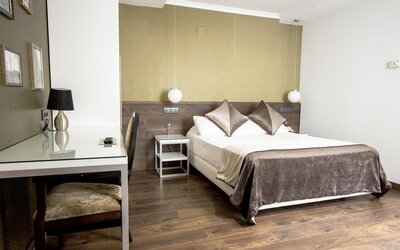 Hotel Moderno Barcelona