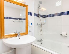 Bathroom at Stade Court Hotel.