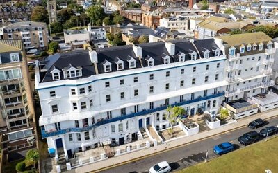 Exterior view of The Southcliff Hotel.