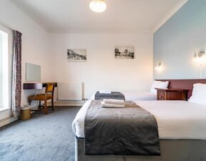 Day room with workspace at The Southcliff Hotel.