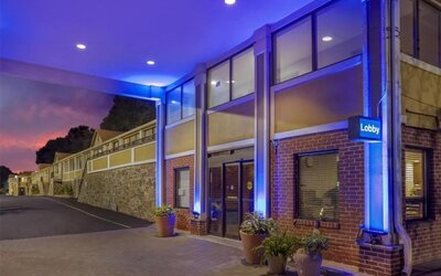 Exterior view of Best Western Fort Lee.