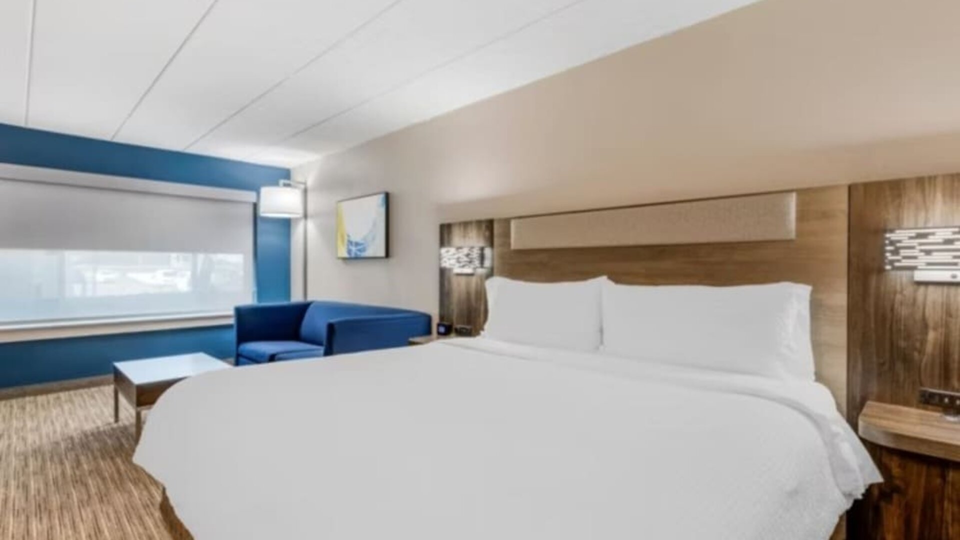 Day use room at Holiday Inn Express Chicago - Downers Grove.