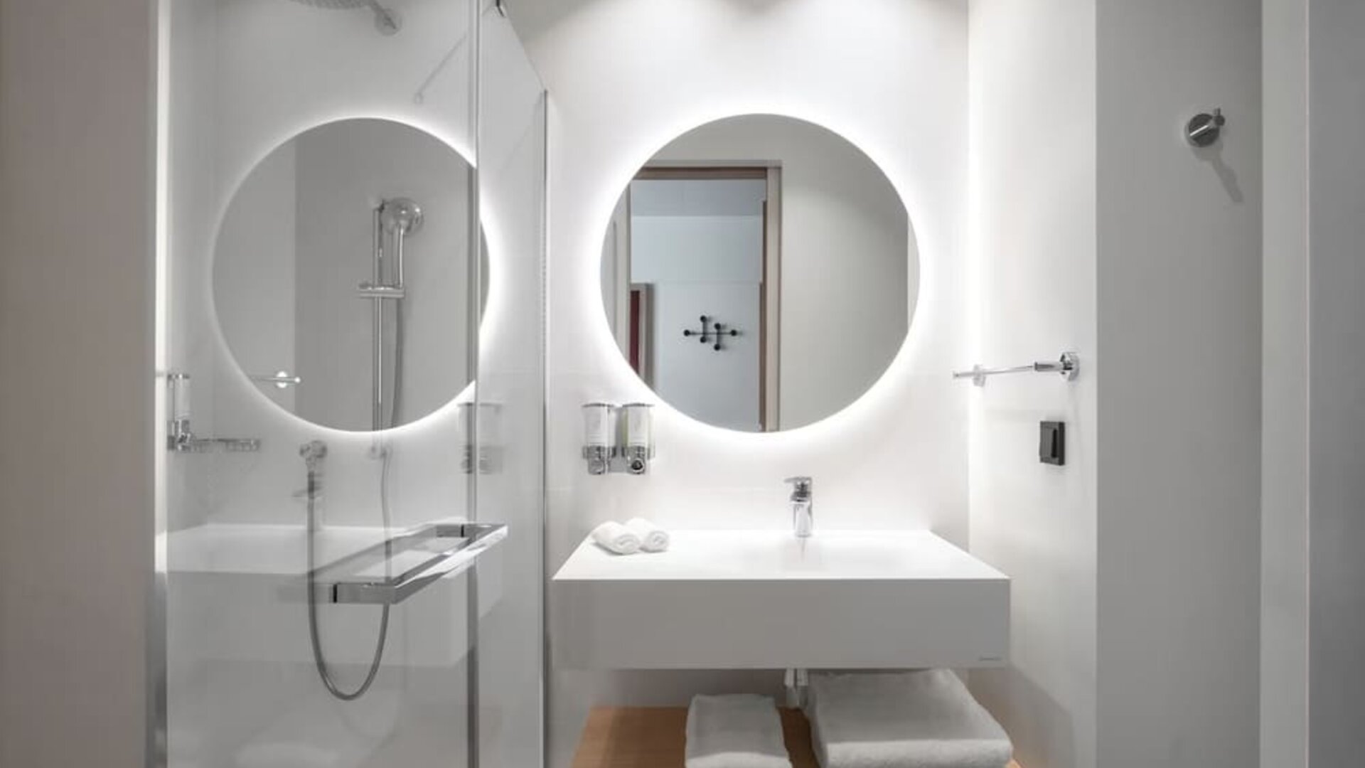 Guest bathroom with shower at Hampton By Hilton Tallinn.