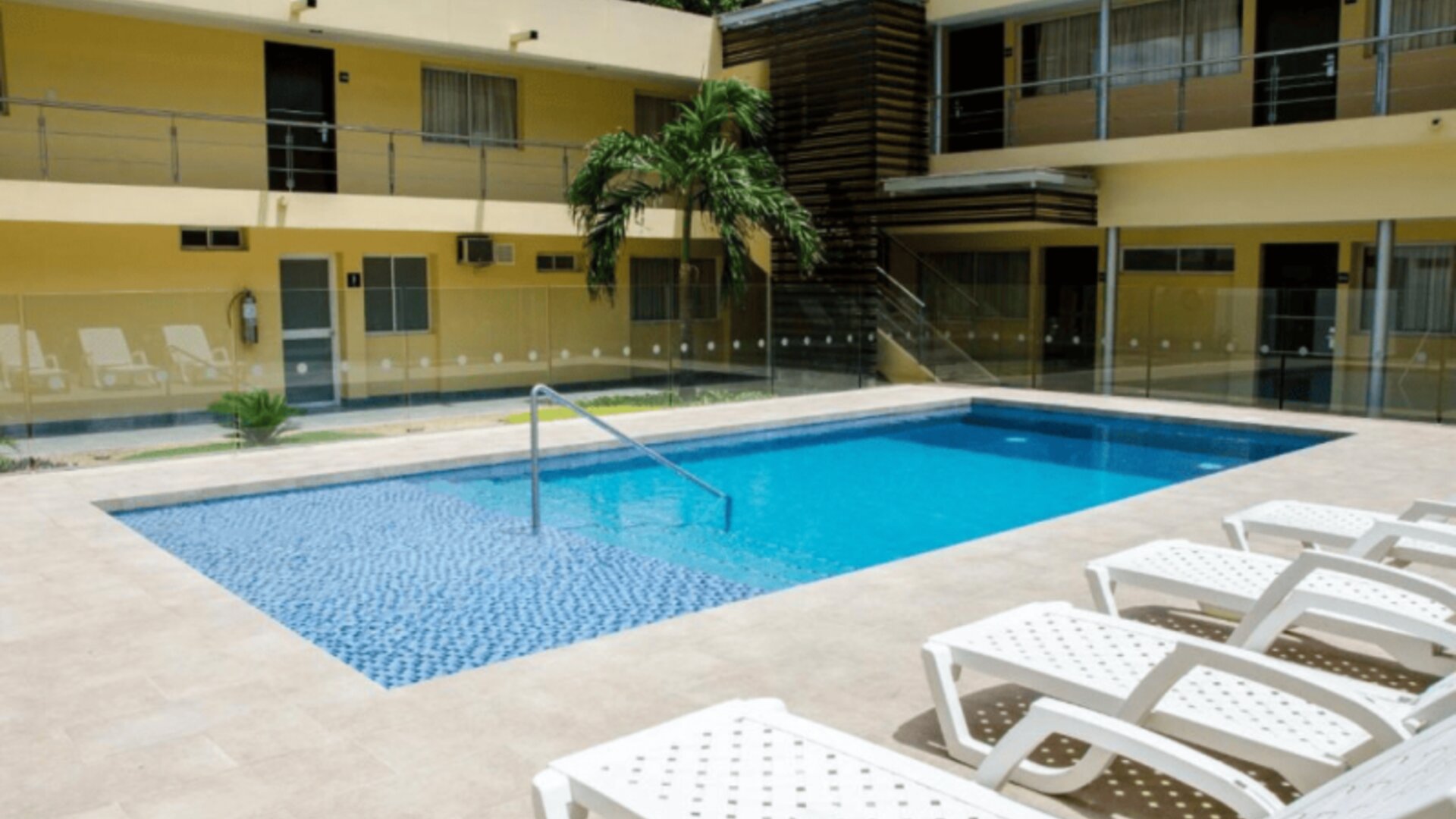 Hotel Arizona Suites