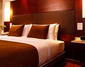 Hotel Reina Isabel