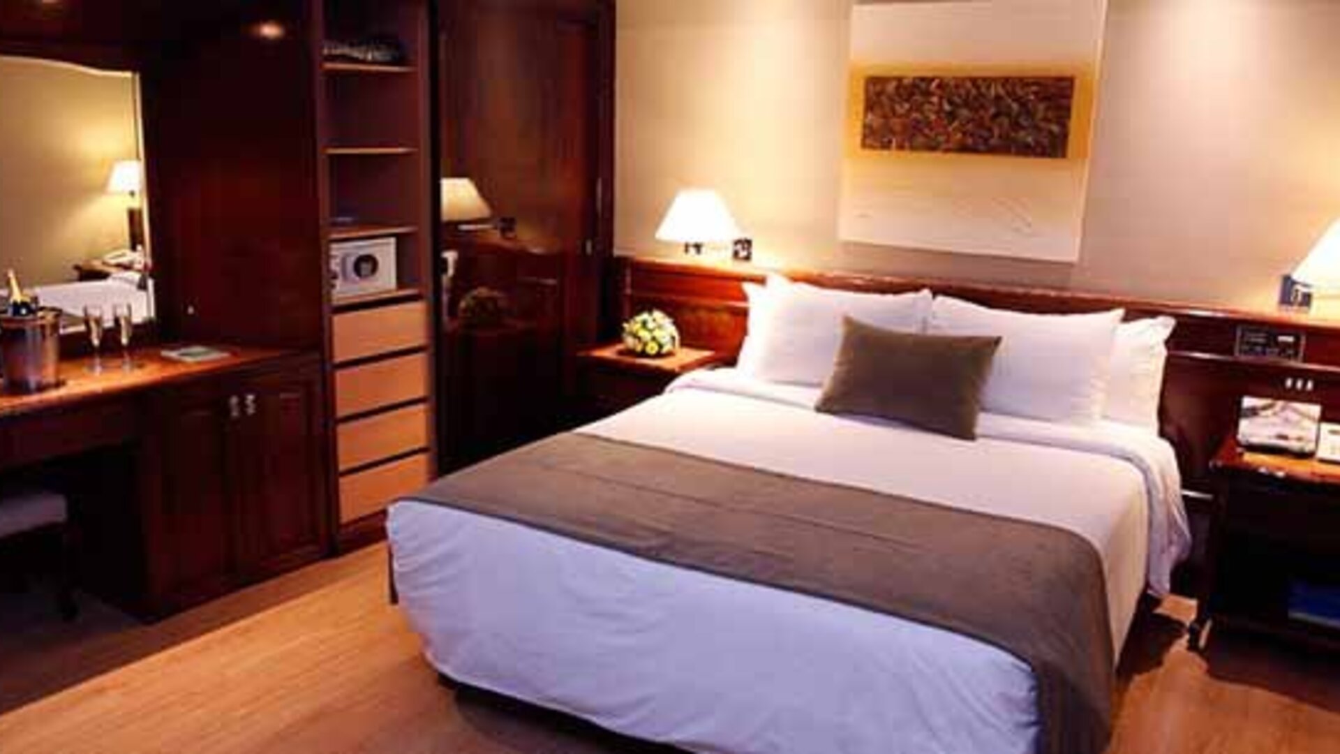 Hotel Reina Isabel