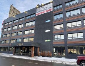 Exterior view of Hotel Montreal Metropolitan, An Ascend Collection Hotel.