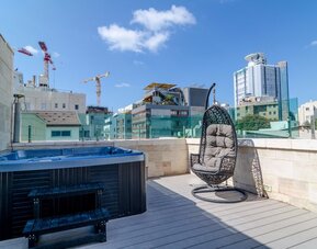 Ness Hotel By The Sea